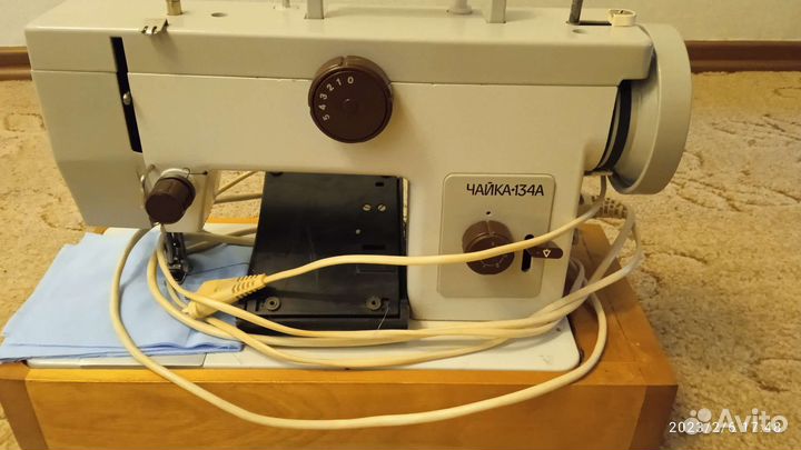 Продам швейную машину Чайка