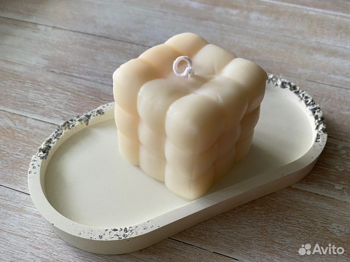 Свеча торс, пуфик