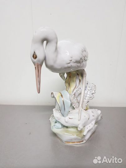 Фарфоровая статуэтка 
