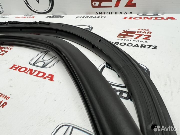 Уплотнитель двери задний Mazda CX-5 KF 2017-2024