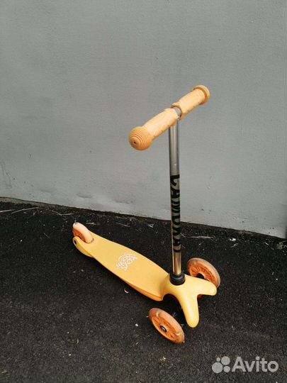 Самокат б/у. Полностью рабочий