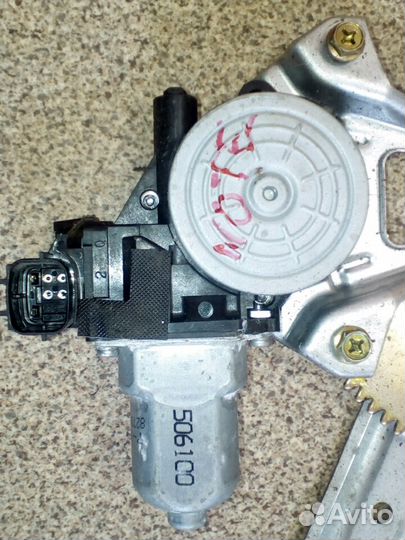 Электростеклоподьемник Nissan note 11