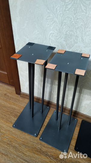 Стойки под акустику