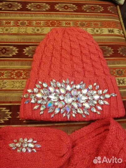 Комплект шапка и варежки