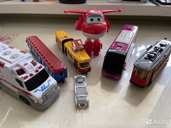 Детские машинки игрушки со звуком