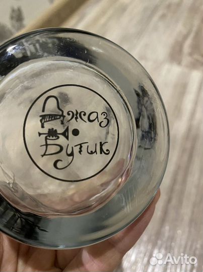 Ваза коллекционная джаз бутик с гитарой, ударными