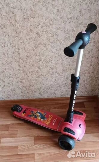 Трехколесный самокат Kreiss