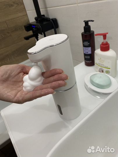Автоматический диспенсер для мыла