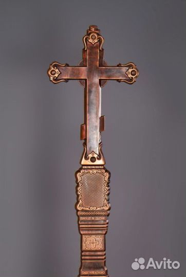 Крест каменный