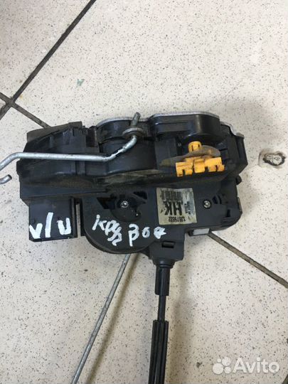 Замок дверной передний левый Chevrolet Cruze