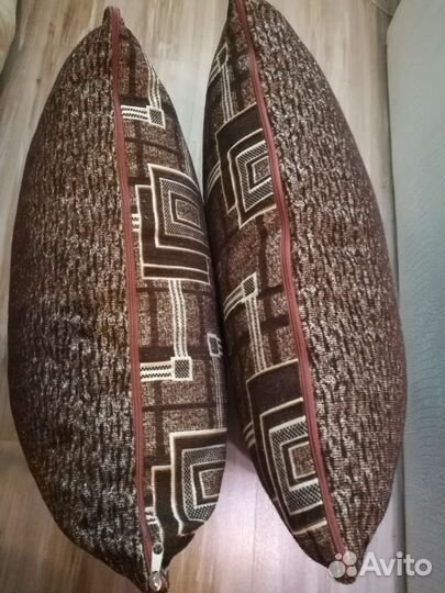 Подушки для дивана большие