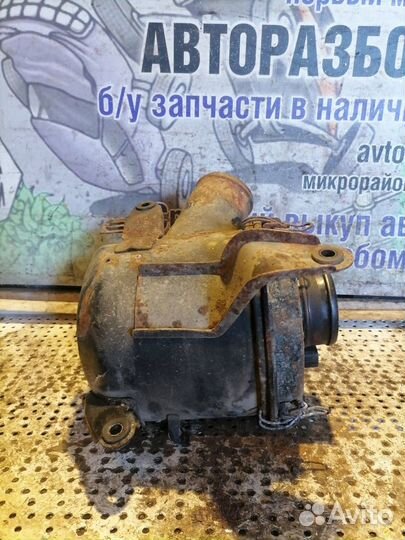 Корпус воздушного фильтра Hyundai Sonata 3 (Y3)