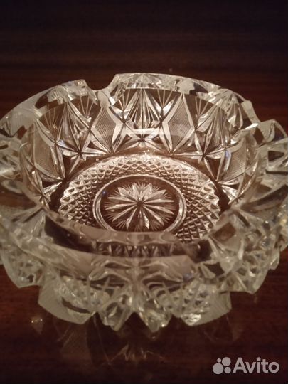 Хрустальная пепельница, Чехия