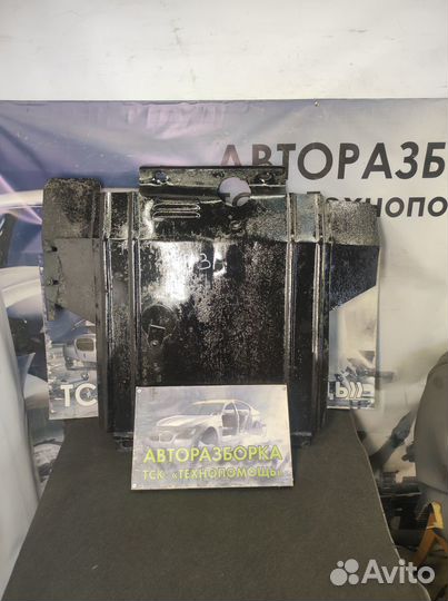 Защита двигателя Volkswagen Passat B3