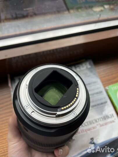 Объектив Canon