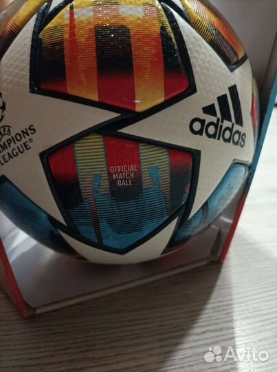 Проф Футбольный мяч adidas лига чемпионов
