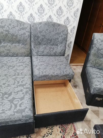 Большой угловой диван раскладной бу