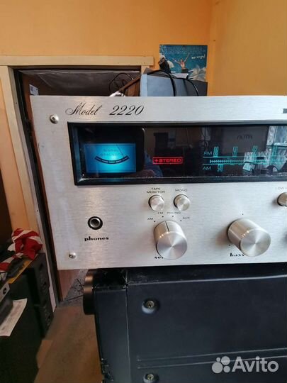Marantz 2220 стерео ресивер