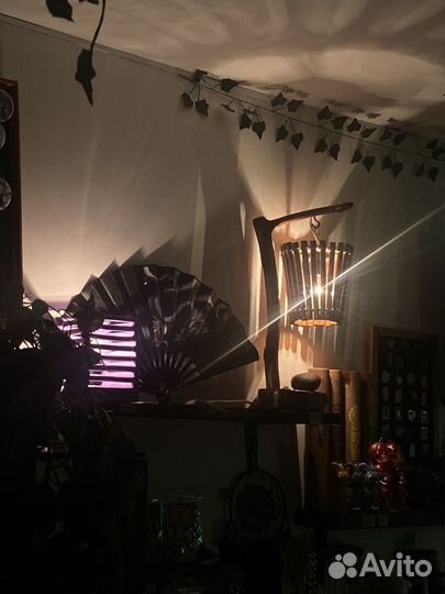 Торшер лампа ручной работы из дерева лакированная