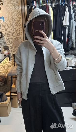 Толстовка на молнии женская