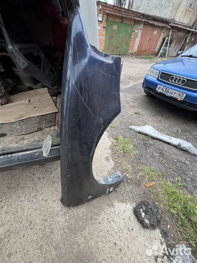 Крыло переднее правое a8 d2