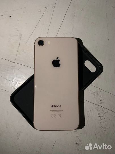 iPhone 8, 64 ГБ
