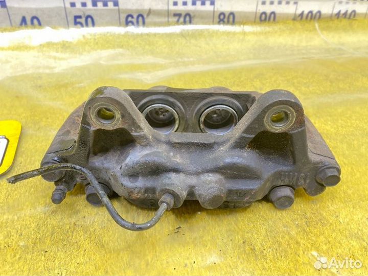 Суппорт передний левый Toyota Land Cruiser Prado