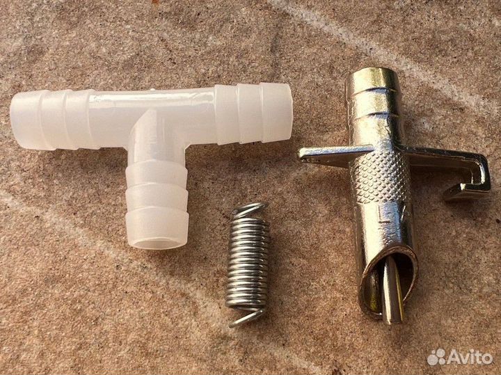 Ниппельная поилка для кроликов автопоилка