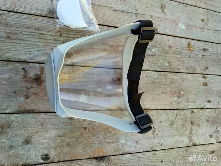 Защитная маска для лица