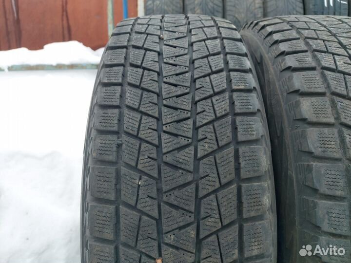 Bridgestone Blizzak DM-V1 235/65 R17 108R