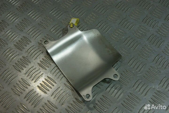 Крепление крыла Kawasaki GPZ400R