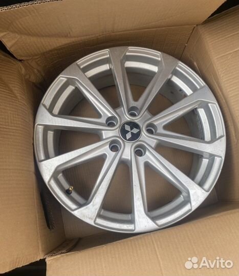 Диски mitsubishi outlander r18