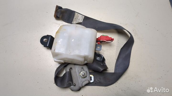 Ремень безопасности Mitsubishi Montero Sport / Pajero Sport, 2001