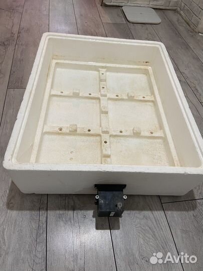 Инкубатор для яиц автоматический бу