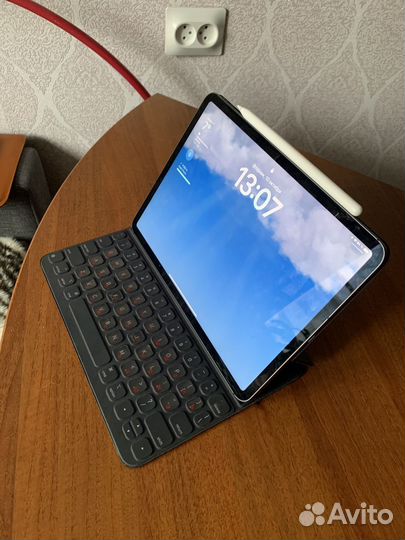 iPad pro 11 2018 64gb с sim