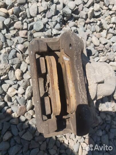 Суппорта передние volvo 940