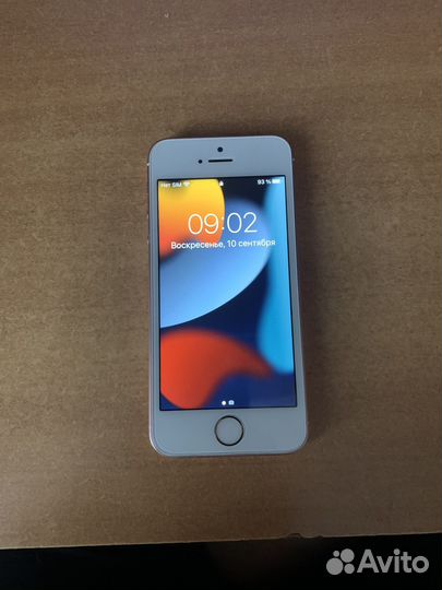 Телефон iPhone se