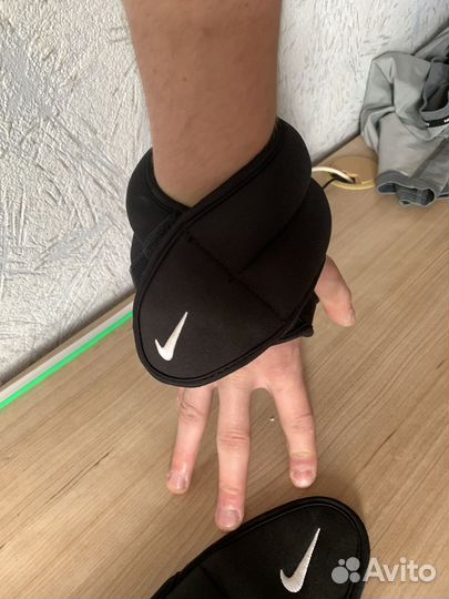 Утяжелители для рук Nike