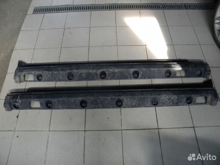 Наружные накладки порогов Range Rover 2008 год