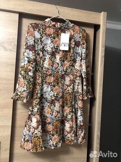 Платье Zara