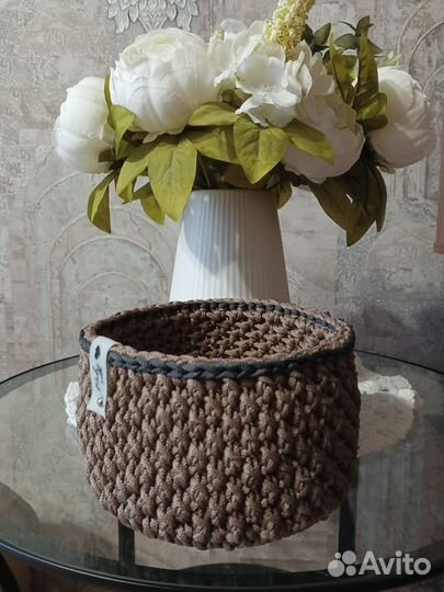 Корзинка вязаная