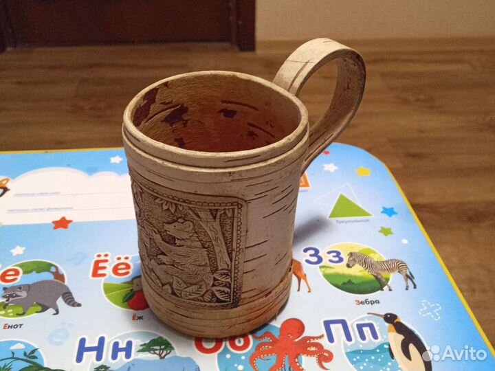 Кружка из дерева