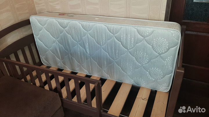 Детско-подростковая кровать