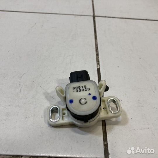 Датчик положения педали акселератора Toyota Camry