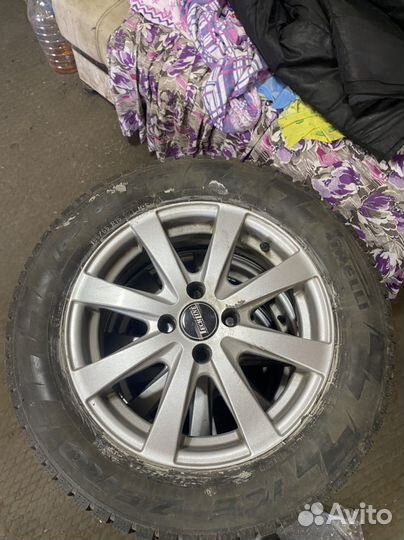 Pirelli Ice Zero 185/65 R15