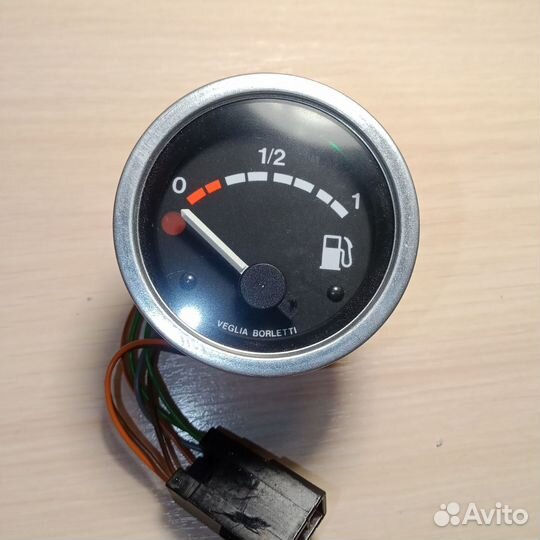 Датчик уровня топлива 4822918