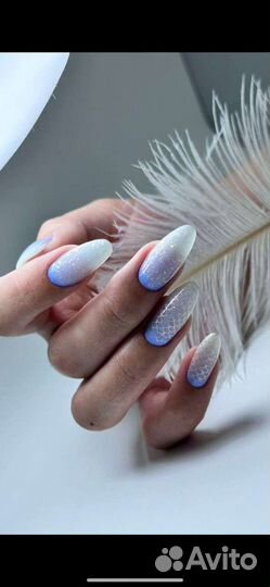 В 4 руки маникюр педикюр, в 6 рук с ресницами