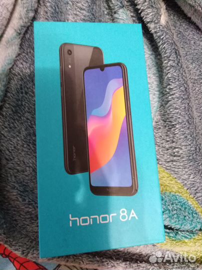 Телефон honor 8а