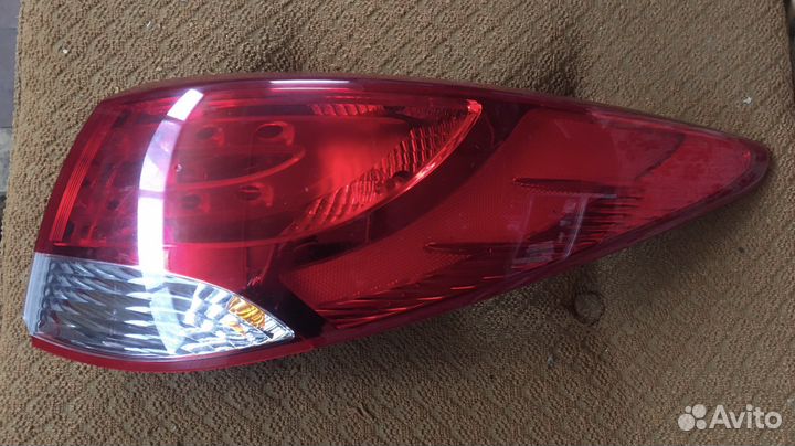Фонарь задний правый Hyundai ix35