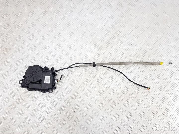 C66288101 Замок багажника BMW 5 G30/G31